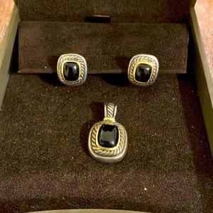 David Yurman Black onyx pendant and earrings
